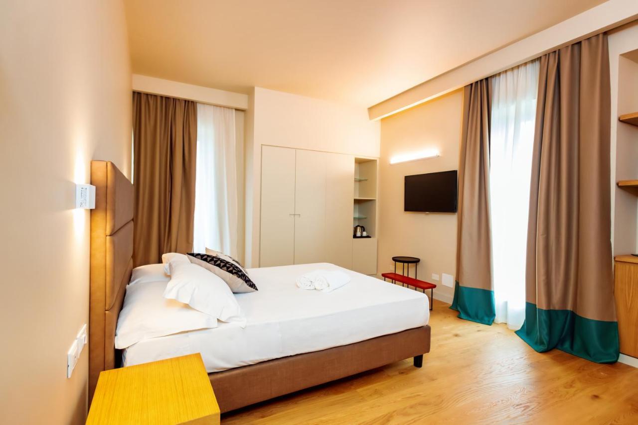 Hotel Politeama Палермо Экстерьер фото