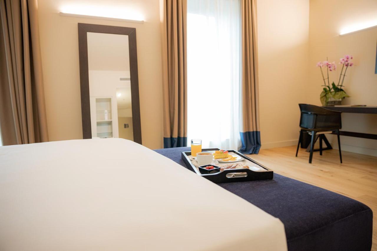 Hotel Politeama Палермо Экстерьер фото